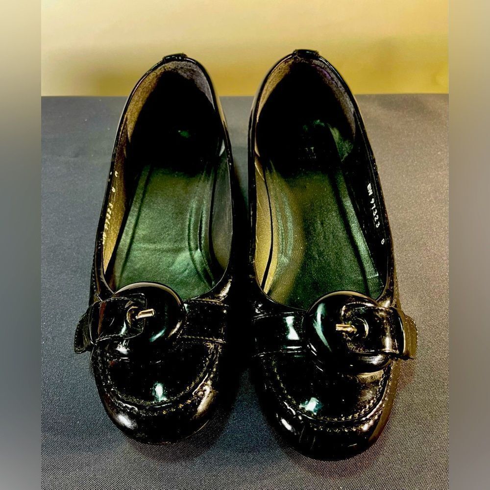 Stuart Weitzman - Black Patent Leather Flats